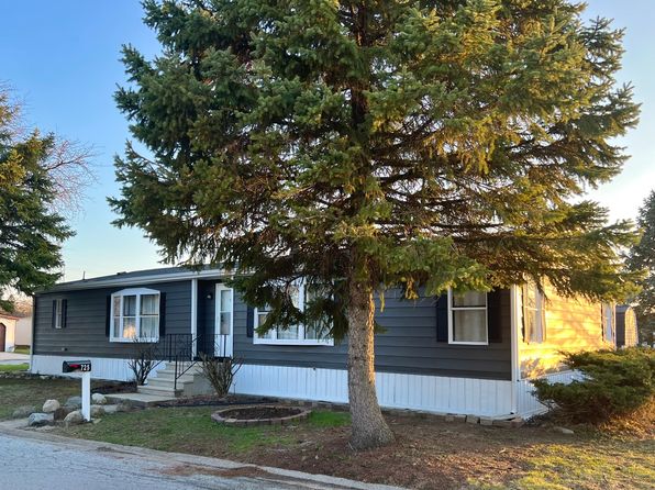 725 Huntsbridge Rd, Matteson, IL 60443