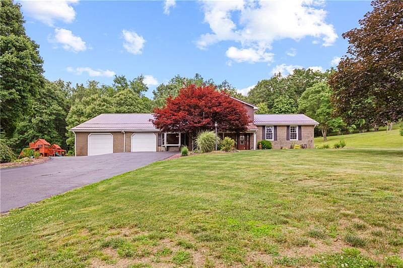 423 Markle Rd, Apollo, PA 15613 | Zillow