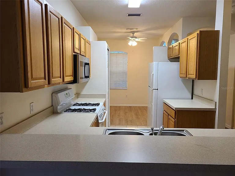 6246 Blue Runner Ct — Photo 11