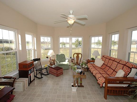 3rd image of 13236 Sunland Dr