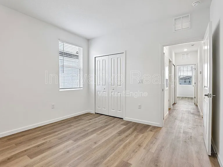 Venture Apartments — Photo 90