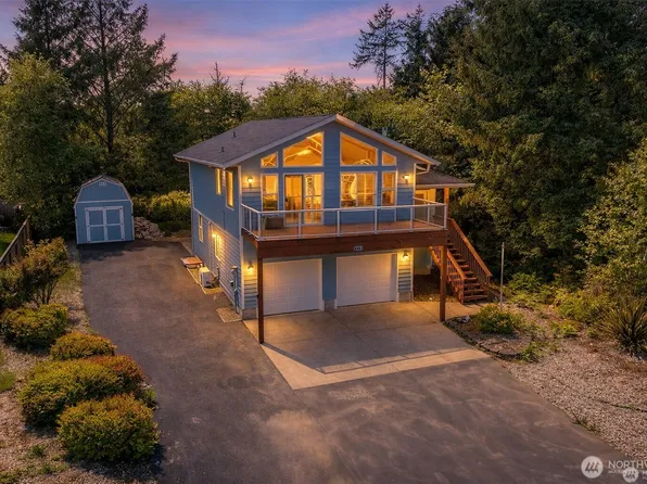 659 Chinook Avenue SE, Ocean Shores, WA 98569