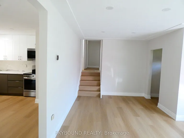 98 Barton St #1 — Photo 6