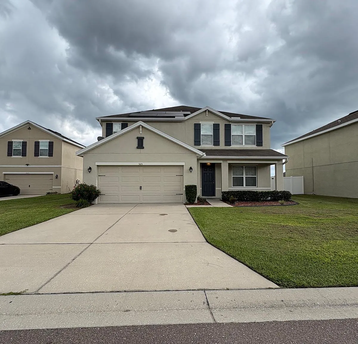 5 bed, 2.5 bath, 2900 sqft, $2,950 — Photo 4