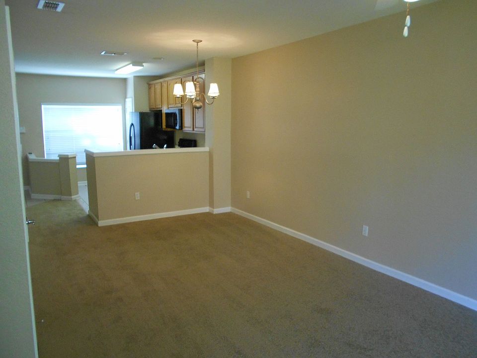 1st image of 1660 Stockton Dr