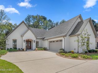 711 Chickasaw Dr S, Flowood, MS 39232