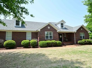 1005 Sharpsferry Rd, Newbern, TN 38059
