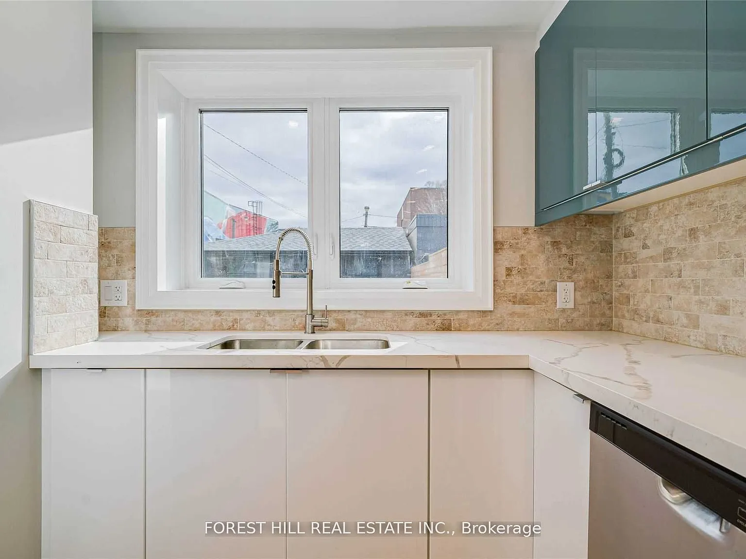 3 bed, $5,450 — Photo 4