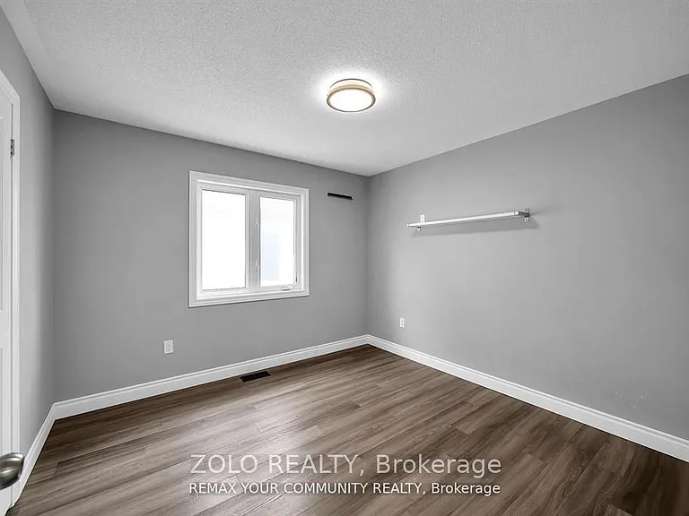 17 Adanac Dr #MAIN 2ND FLOOR — Photo 15