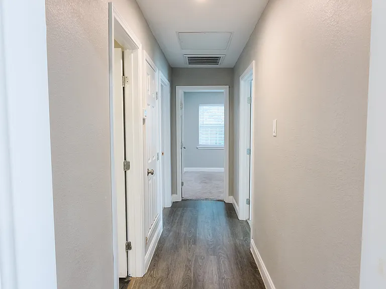 1222 S Peachtree Rd — Photo 13