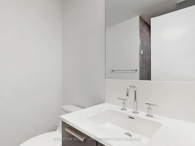 3 Gloucester St #1010 — Photo 20