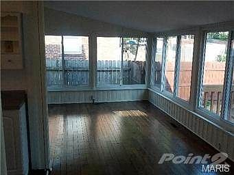 5th image of 9009 White Ave