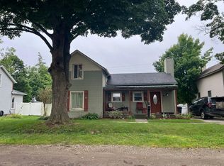 312 Godfrey St, South Lyon, MI 48178