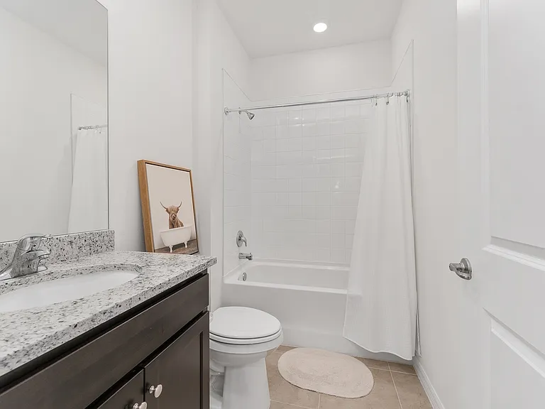 4086 NW 48th Ter — Photo 35