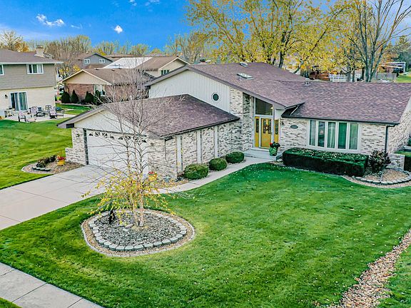 2nd image of 15326 Trailside Dr