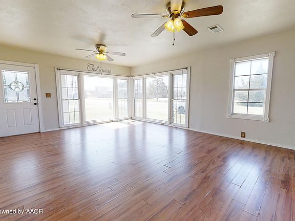 3rd image of 501 Martin Ave
