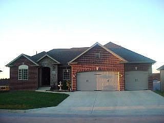 2nd image of 919 W Stanton Dr