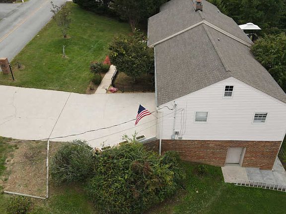 3rd image of 305 W Highland Dr