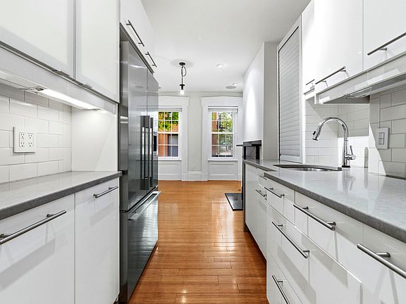 5th image of 11 Fayette St #1
