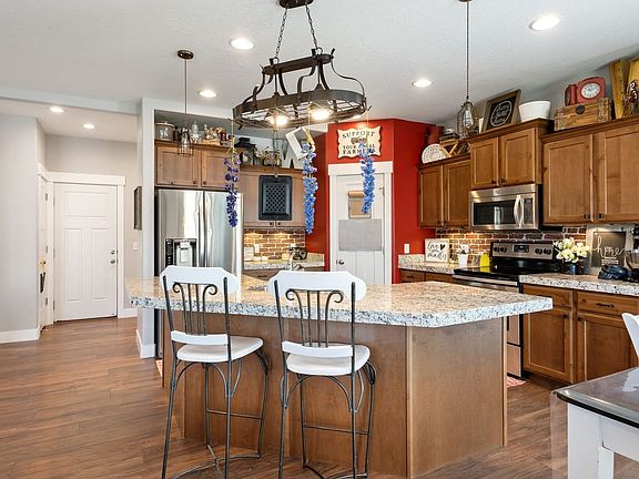 2nd image of 4739 W Highfield Cir