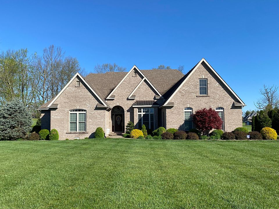 1st image of 320 Fox Chase Ct