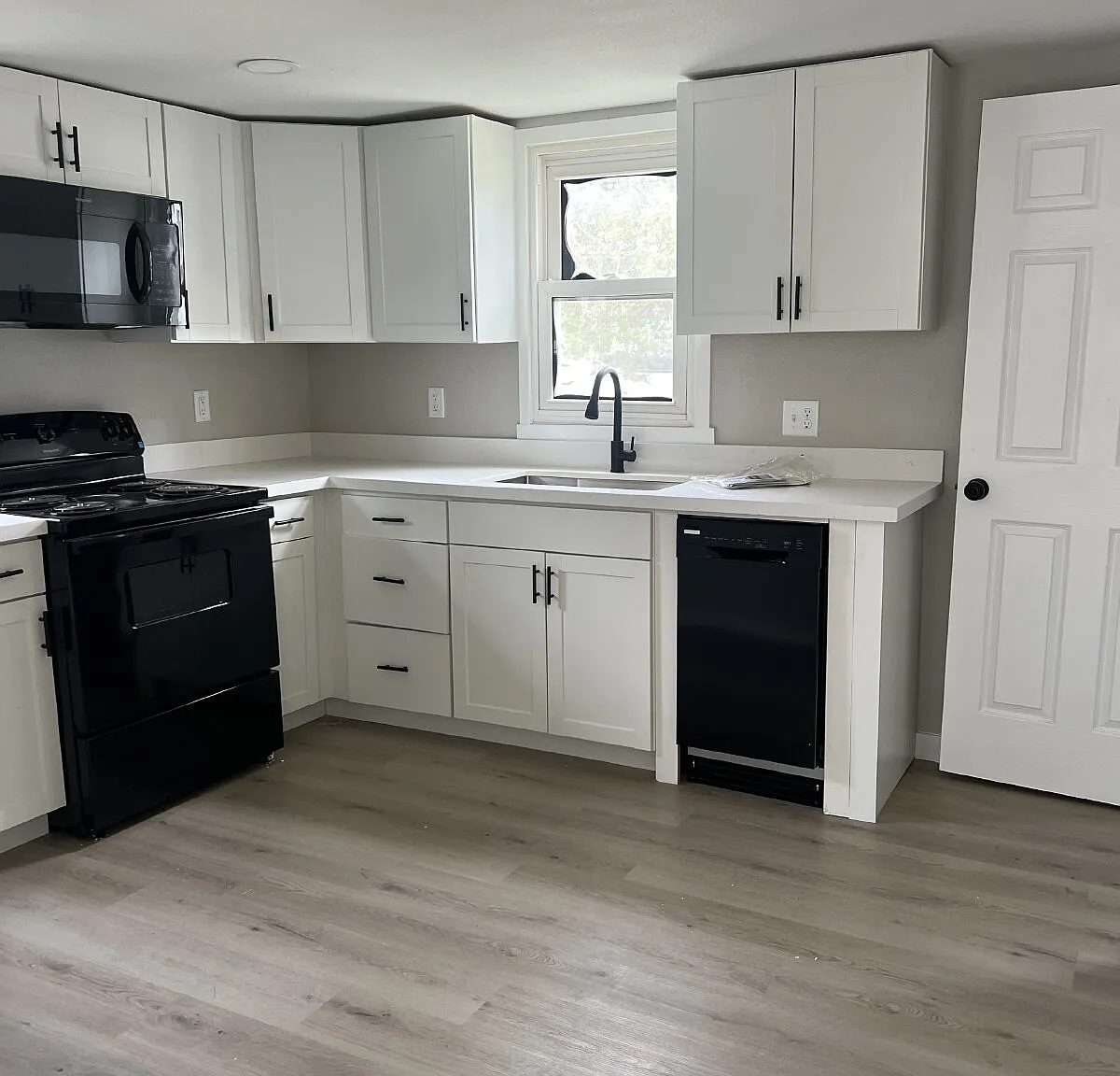 1 bed, 1.0 bath, $1,250 — Photo 3