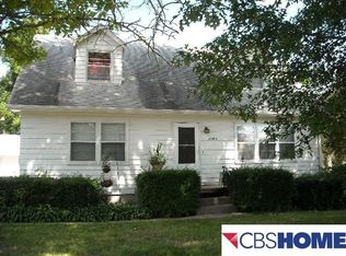 5063 S 52nd St, Omaha, NE 68117