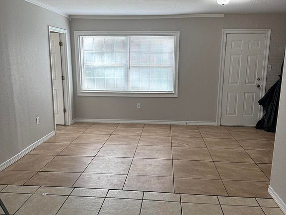 2nd image of 98 Russell Blvd