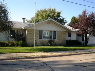 2665 Beverly Ave, Dubuque, IA 52001