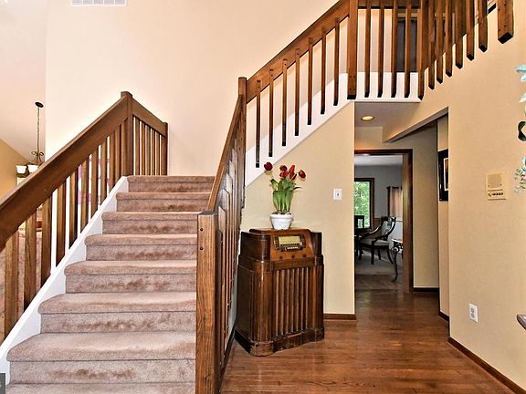 5th image of 22 Wychwood Ln