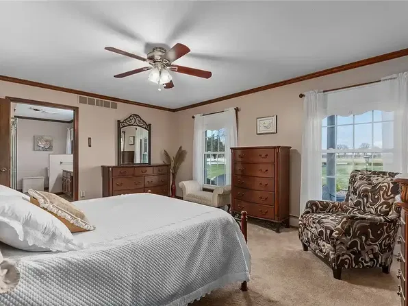 (undisclosed Address), Effingham, IL 62401