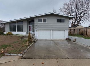 1614 Rim View Dr, Caldwell, ID 83605