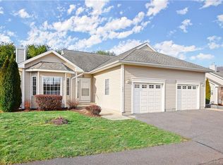 142 Pondview Cir UNIT 142, Beacon Falls, CT 06403