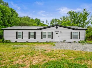 3840 Edd Ross Rd, Cedar Hill, TN 37032