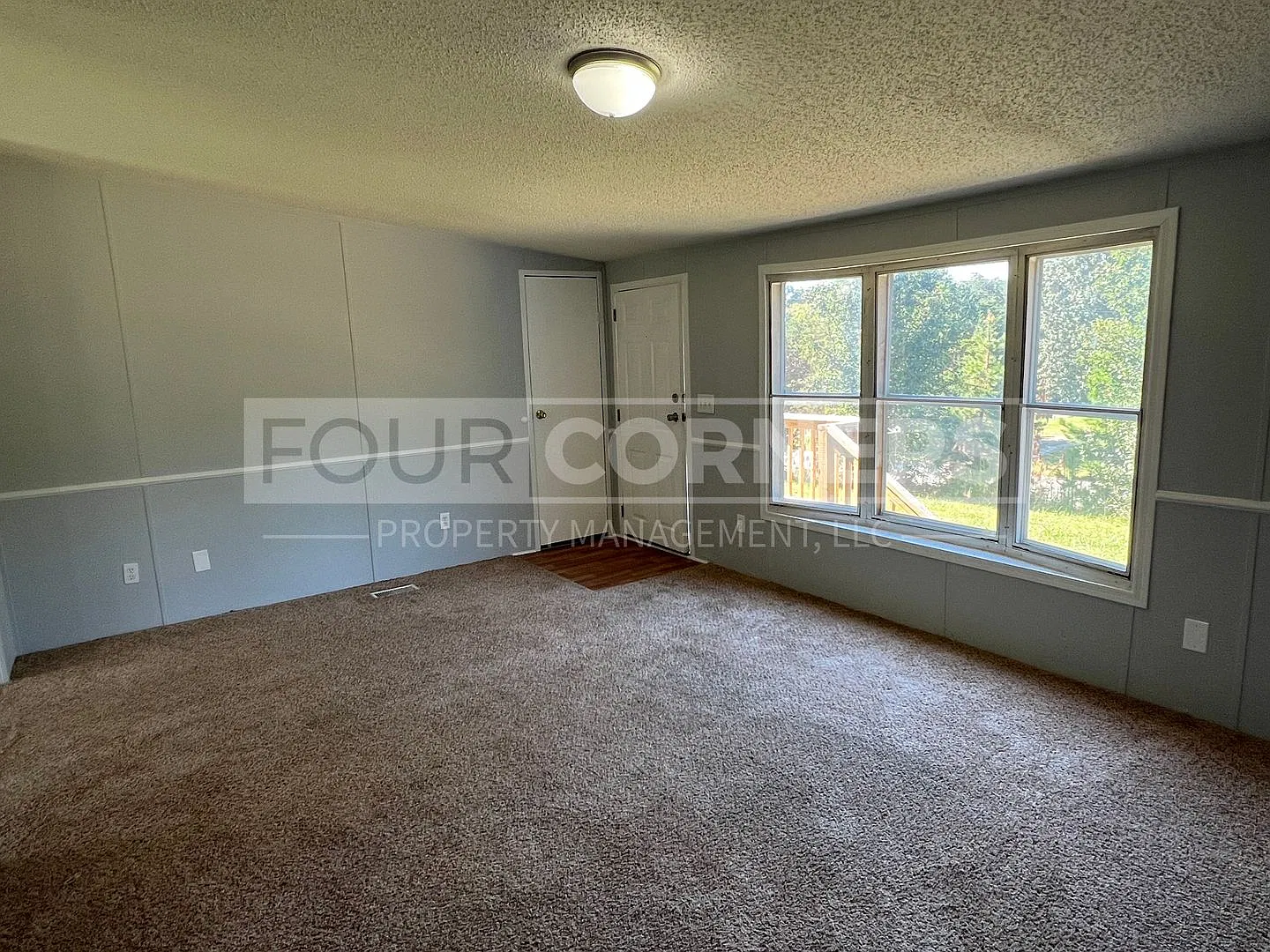 3BR 2BA Home in Beautiful Country Setting — Photo 2