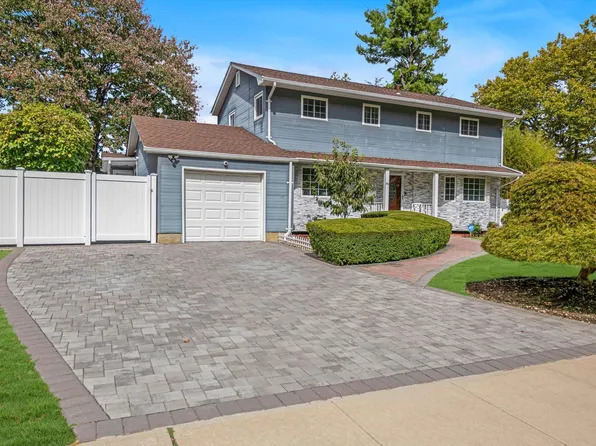 66 Rockland Drive, Jericho, NY 11753