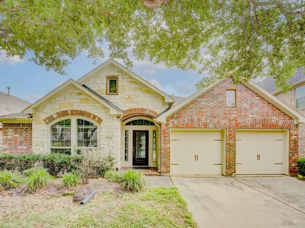 6027 Falling Briar Ln, Sugar Land, TX 77479