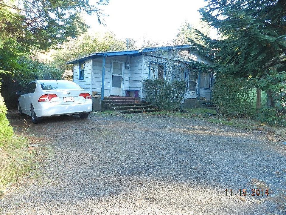 1st image of 1041 NW Sunset Dr