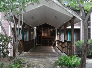 222 Creekside Way #D-101, Burnsville, NC 28714