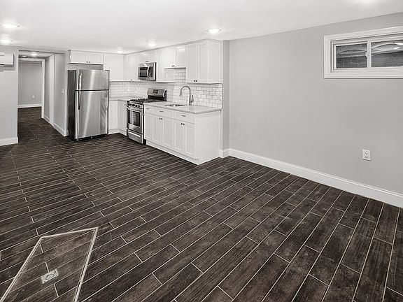 3rd image of 56 Park St Unit 1