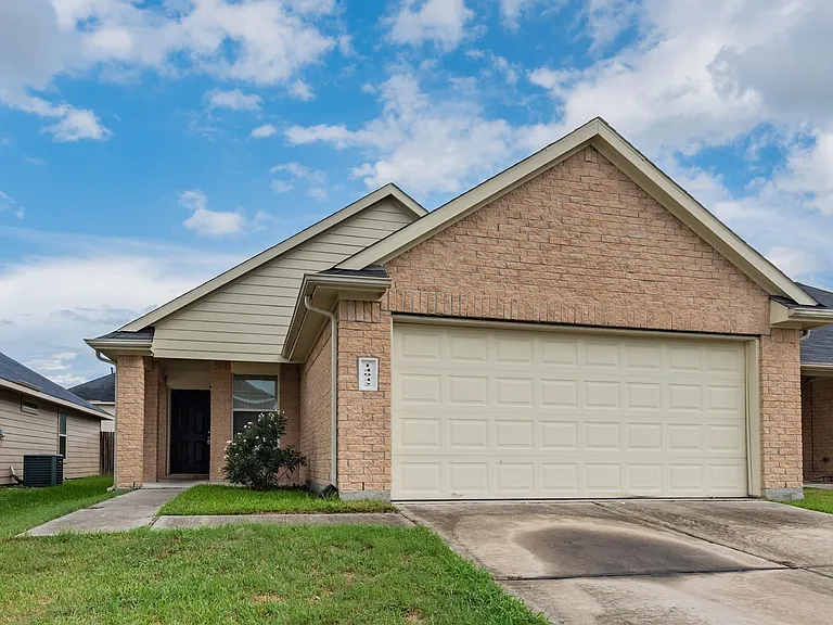 14942 Hidalgo Valley Ln — Photo 1