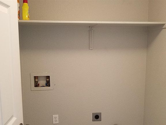 3rd image of 1 Casper Ct