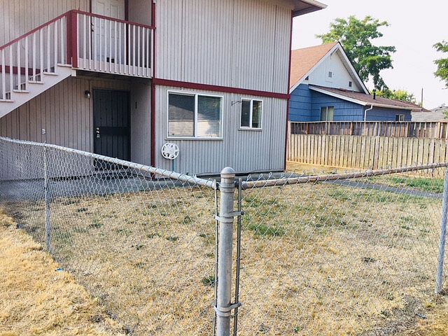 1st image of 1711 S 37th St APT 1