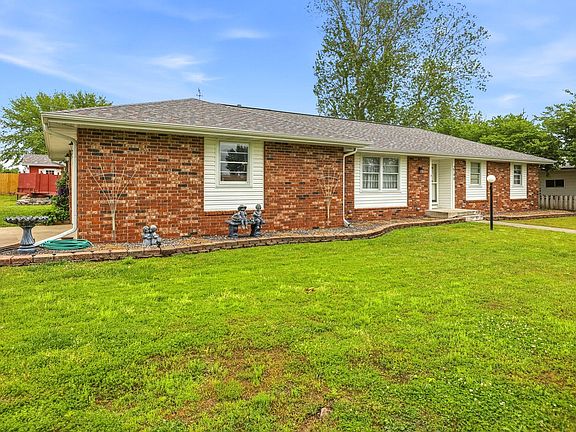 3rd image of 2799 W Camino Alto Street
