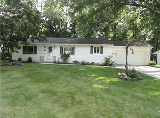 3054 N Oakhill Rd, Stow, OH 44224