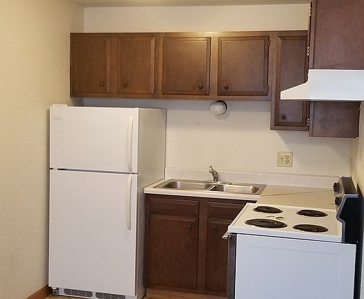 3rd image of 218 21st St NW APT 6