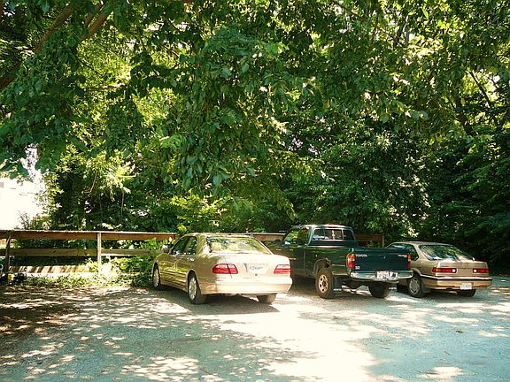 Offstreet Parking for 4+ Cars!
