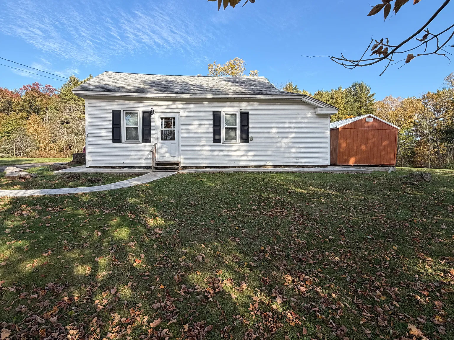 2 bed, $1,100 — Photo 1