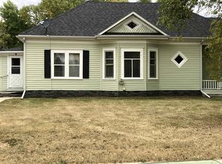 603 1st Ave NE, Kenmare, ND 58746