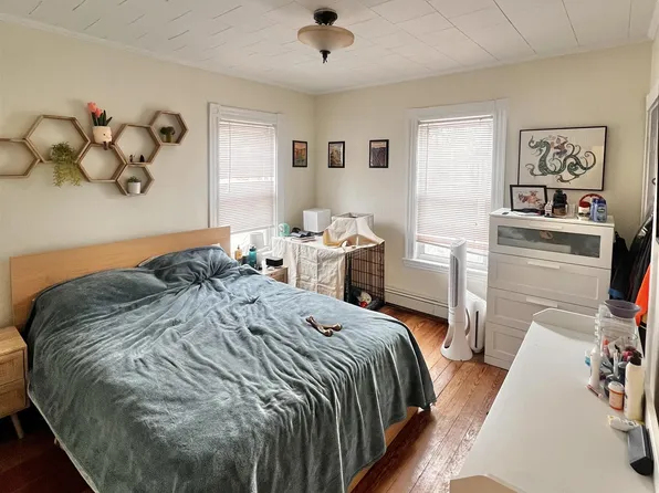 39 Princeton St, Somerville, MA 02144